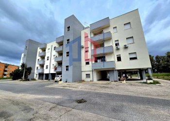 Foto 1 - Quadrilocale VIA DEI GERMANI
 
5, Ardea - foto 1