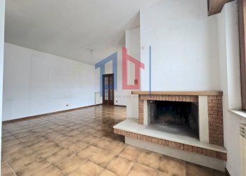 Foto 4 - Quadrilocale VIA DEI GERMANI
 
5, Ardea - foto 4