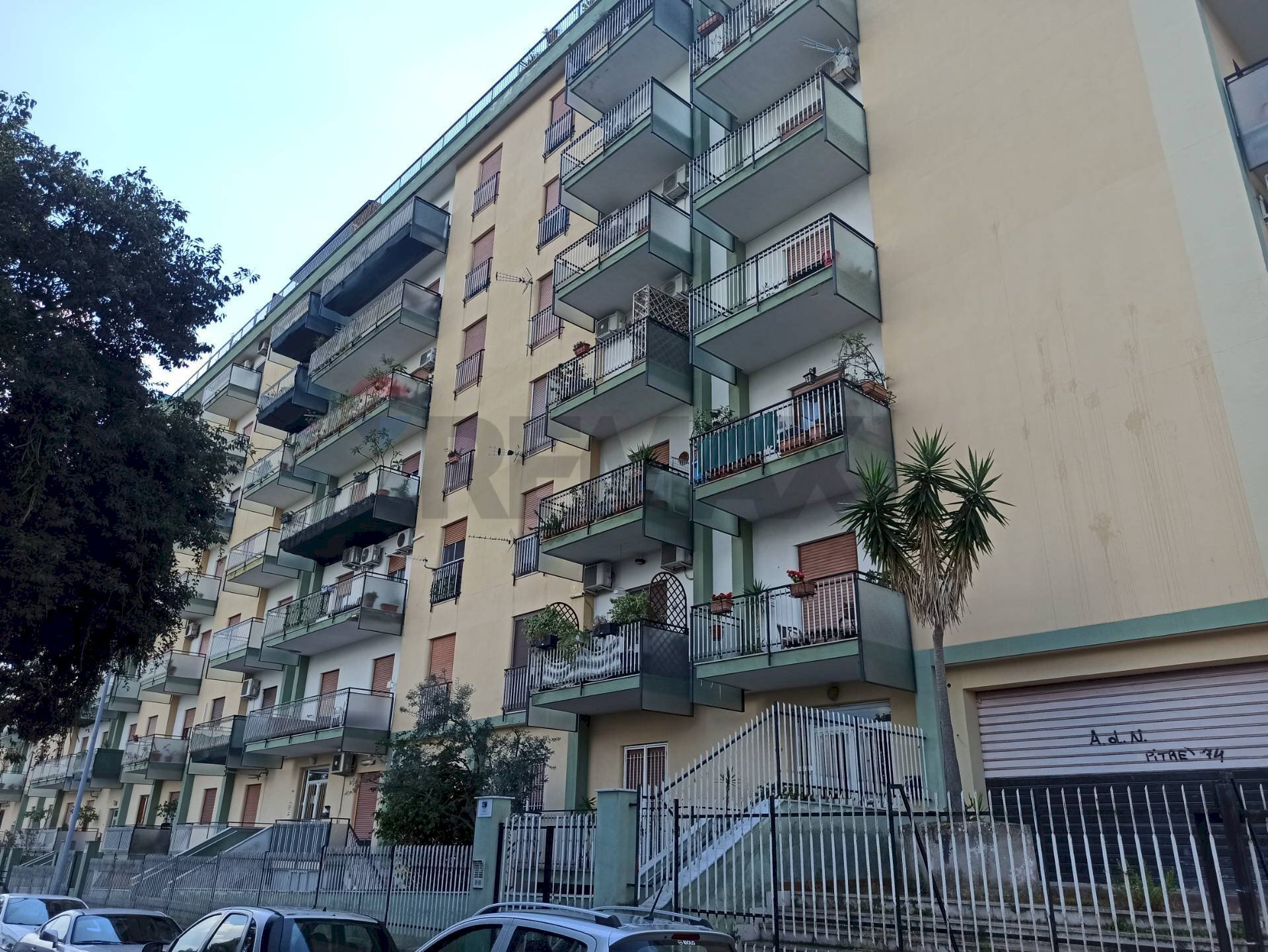 Edificio all\'aperto - Quadrilocale Via Benedetto Croce
 
18, Palermo - foto 1