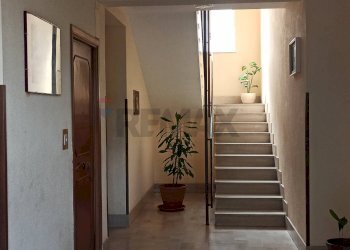 Scale - Quadrilocale Via Benedetto Croce
 
18, Palermo - foto 20