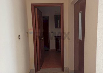 Hall / corridoio - Quadrilocale Via Benedetto Croce
 
18, Palermo - foto 33