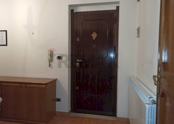 Hall / corridoio - Quadrilocale Via Benedetto Croce
 
18, Palermo - foto 34