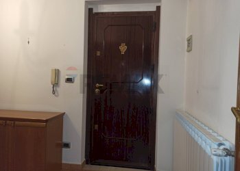 Hall / corridoio - Quadrilocale Via Benedetto Croce
 
18, Palermo - foto 35