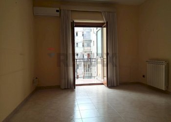 Stanza vuota - Quadrilocale Via Benedetto Croce
 
18, Palermo - foto 75