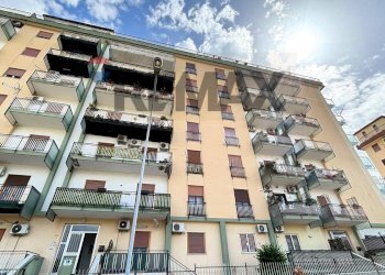 Edificio all\'aperto - Quadrilocale Via Benedetto Croce
 
18, Palermo - foto 2