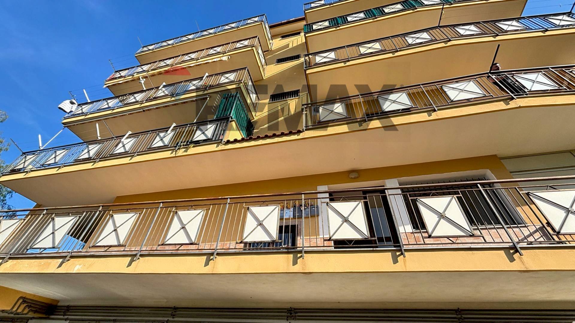 Edificio all\'aperto - Appartamento Via Bologna
 
1, Carini - foto 1