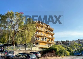 Edificio all\'aperto - Appartamento Via Bologna
 
1, Carini - foto 2