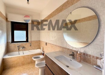 Bagno - Appartamento Via Bologna
 
1, Carini - foto 33