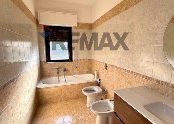 Bagno - Appartamento Via Bologna
 
1, Carini - foto 35