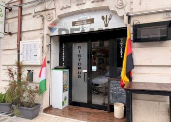 Edificio all\'aperto - Attività Commerciale Via Roma
 
78, Cisternino - foto 36