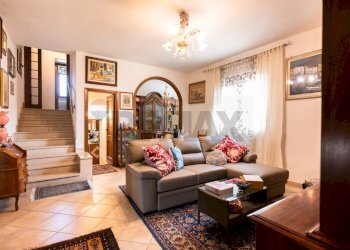 Soggiorno - Villa Largo Crabulazzi
 
snc, Sassari - foto 5