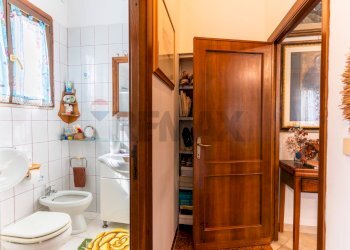 Bagno - Villa Largo Crabulazzi
 
snc, Sassari - foto 34