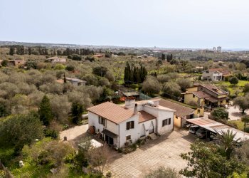 Casa all\'aperto - Villa Largo Crabulazzi
 
snc, Sassari - foto 43