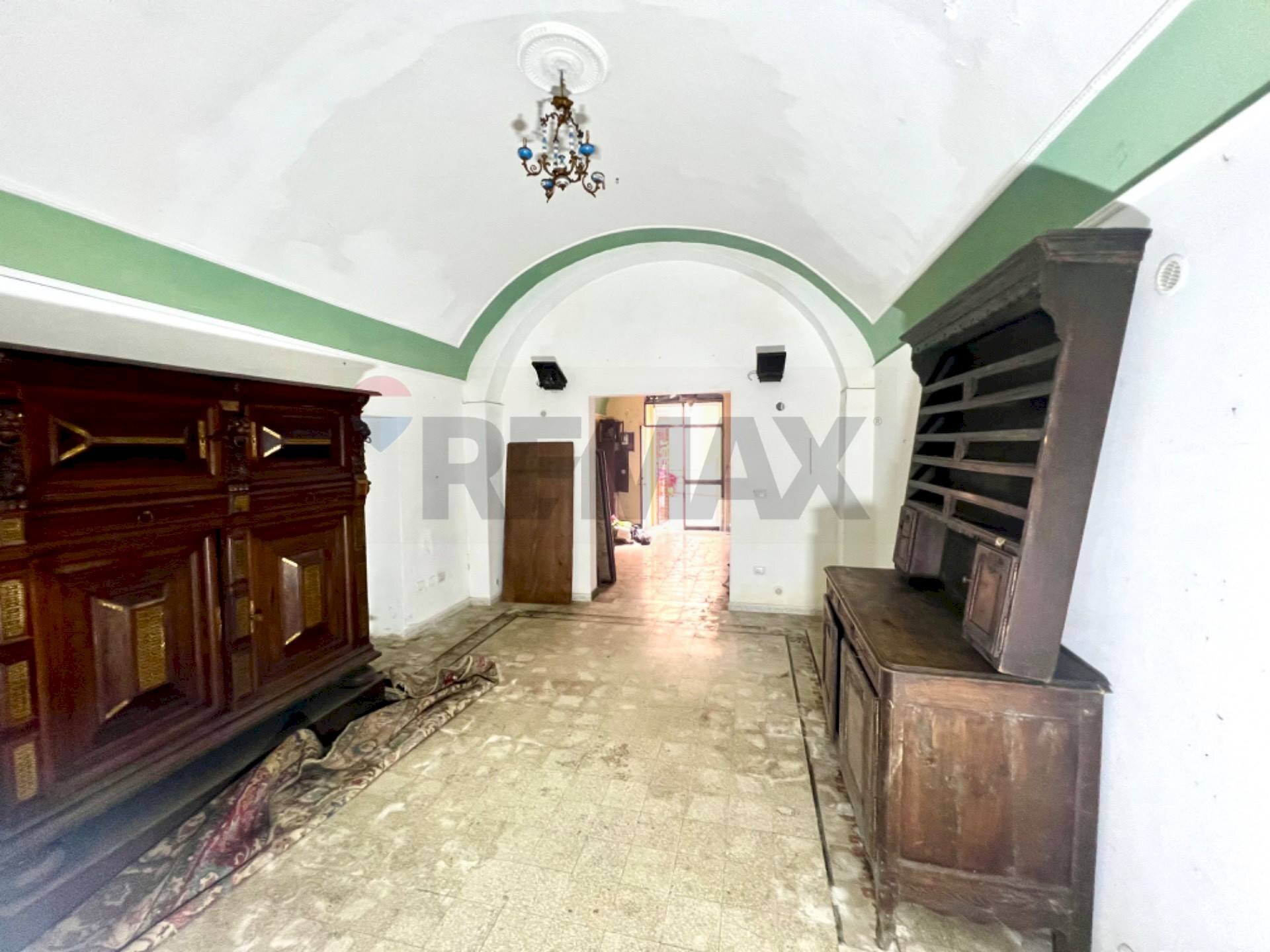 Hall / corridoio - Commercial Premises Via Mannu
 
39/A, Sassari - photo 2