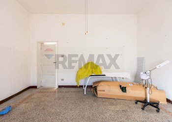 Camera / camera da letto - Trilocale Corso Giovanni Pascoli
 
2, Sassari - foto 19