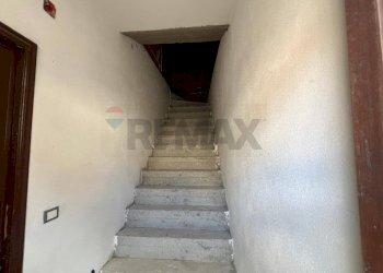 Scale - Semi-detached house Via Regina Elena
 
12, Codrongianos - photo 4