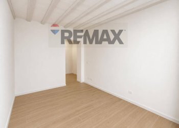 Stanza vuota - Semi-detached house Via Regina Elena
12, Codrongianos - photo 9