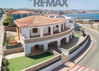 Edificio all\'aperto - Locale Commerciale Lungomare Balai
70, Porto Torres - foto 13