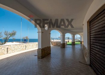 Terrazza - Locale Commerciale Lungomare Balai
70, Porto Torres - foto 30