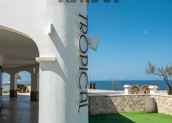 Terrazza - Locale Commerciale Lungomare Balai
70, Porto Torres - foto 34