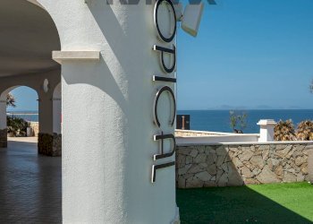 Terrazza - Locale Commerciale Lungomare Balai
70, Porto Torres - foto 35