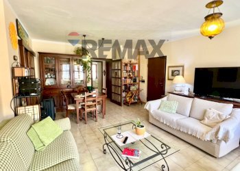 Sala da pranzo - Appartamento Via Ugo La Malfa
 
46, Sassari - foto 11