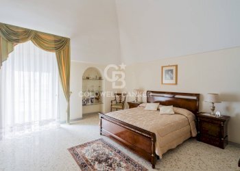 Foto 14 - Villa Via Trimoggia
 
10, Andria - photo 14