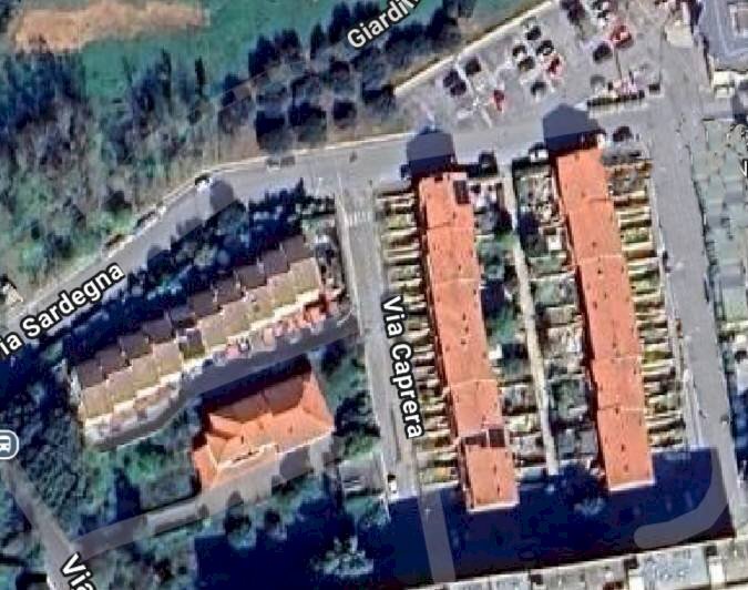 Foto 1 - Locale Commerciale Via Sardegna, Piombino - foto 1