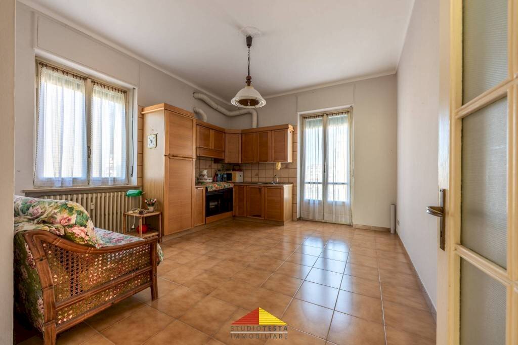 Cucina - Trilocale via Mario Mortara, 4, Saluzzo - foto 3