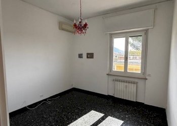 Camera da letto - Appartamento via della Sirena, 7, Genova (zona Albaro) - foto 13