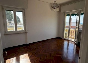 Camera da letto - Appartamento via della Sirena, 7, Genova (zona Albaro) - foto 22