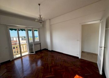 Camera da letto - Appartamento via della Sirena, 7, Genova (zona Albaro) - foto 23