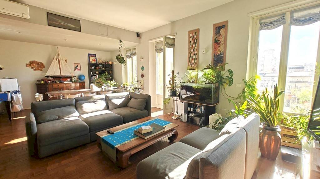 Salone - Quadrilocale via Cristoforo Colombo, 19, Torino (zona Crocetta) - foto 1