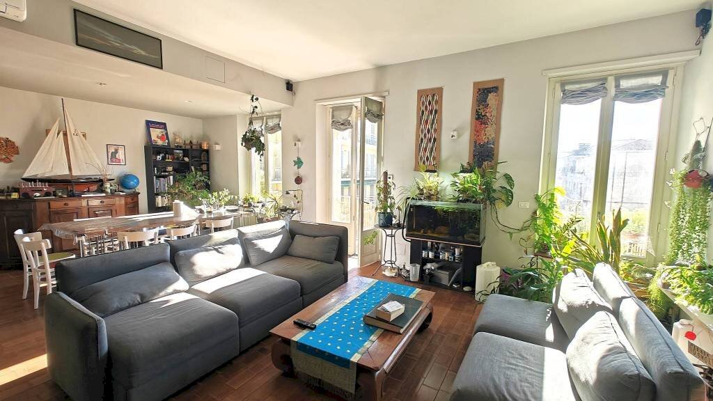 Salone - Quadrilocale via Cristoforo Colombo, 19, Torino (zona Crocetta) - foto 2