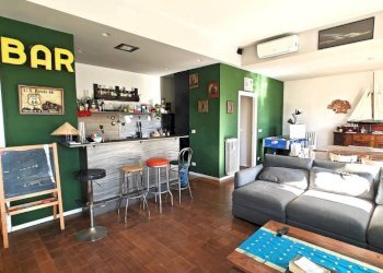 Salone - Quadrilocale via Cristoforo Colombo, 19, Torino (zona Crocetta) - foto 4