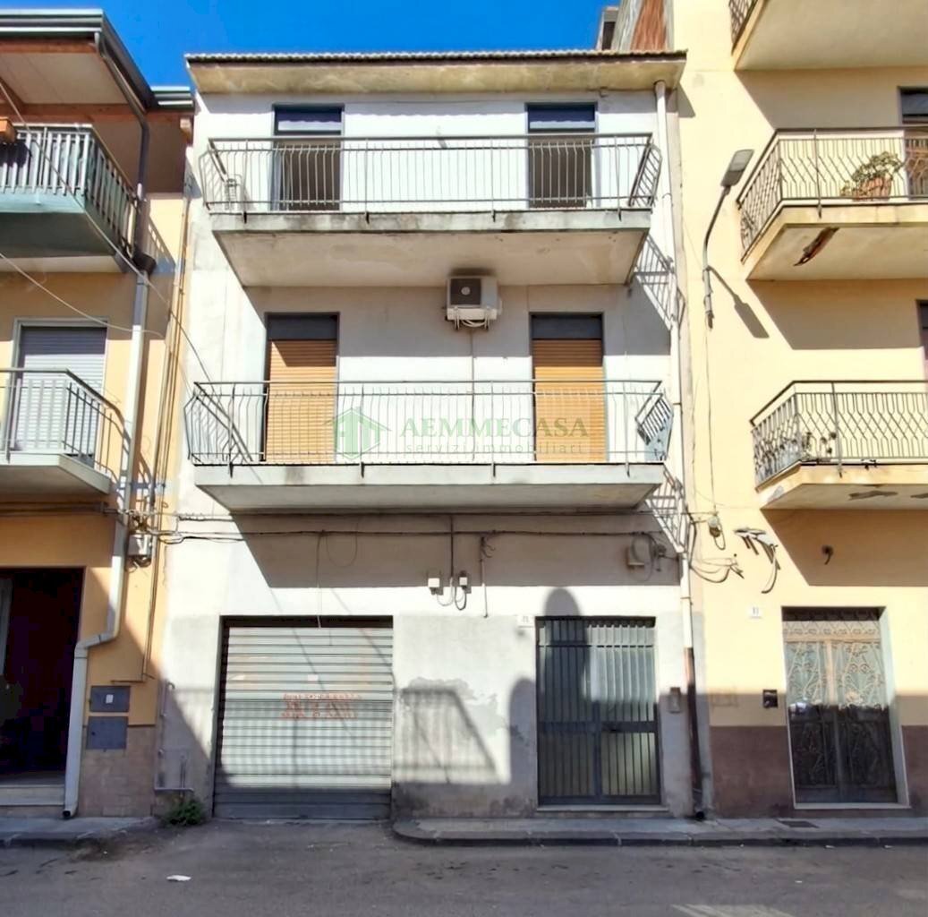 Foto 1 - Casa indipendente Via Vincenzo Gemito
 
25, Catania - foto 1