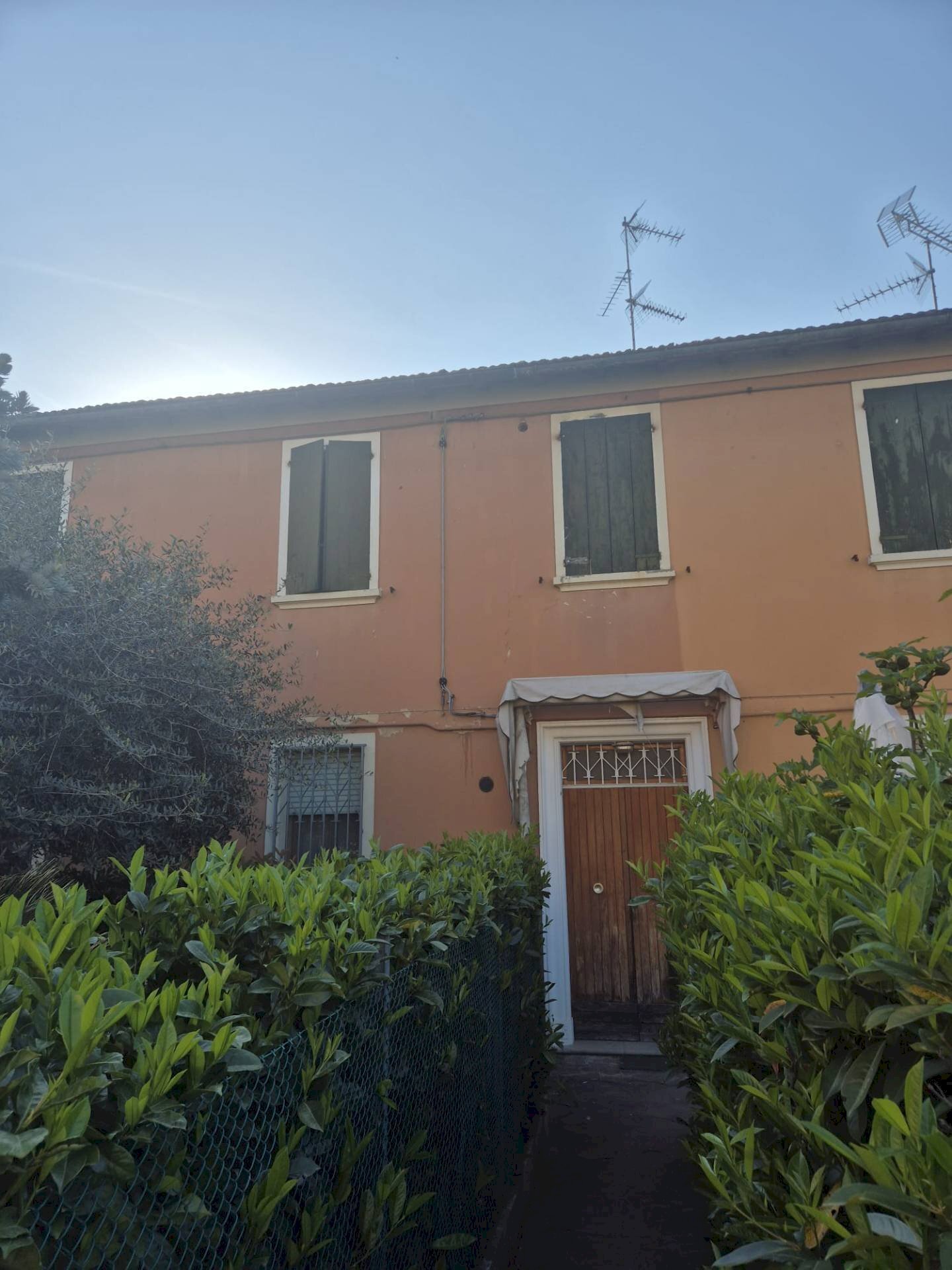 Foto 1 - Villa a Schiera Via del Lavoro
 
11, Molinella - foto 1