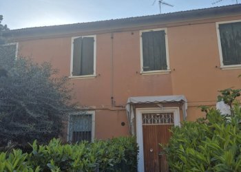 Foto 1 - Villa a Schiera Via del Lavoro
 
11, Molinella - foto 1