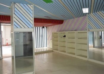 Interno non residenziale - Shop via Gian Pietro Puricelli, 3, Gallarate - photo 1