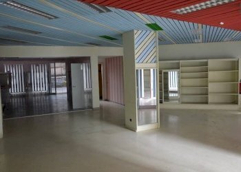 Interno non residenziale - Shop via Gian Pietro Puricelli, 3, Gallarate - photo 3