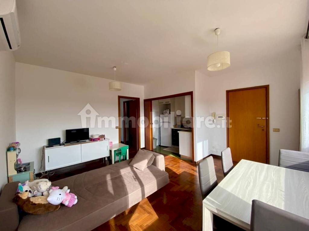 Salone - Two-room apartment strada A, Roma - photo 3
