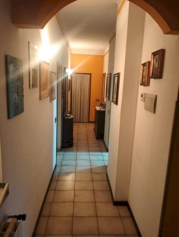 Corridoio - Three-room apartment Spirano - photo 3