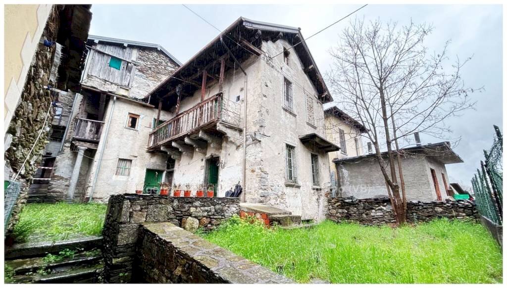 Facciata - Casa indipendente piazza San Donnino, 2, Valle Cannobina - foto 2