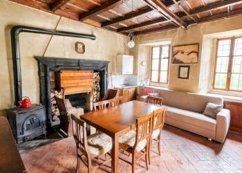 Salone - Casa indipendente piazza San Donnino, 2, Valle Cannobina - foto 4