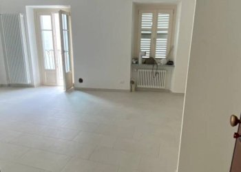 Camera da letto - Four-room apartment via Lucia Deninotta, 2, Mondovì - photo 8