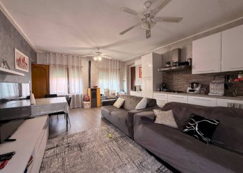 Salone - Casa indipendente via Giovanni Prati, 10, Villastellone - foto 21