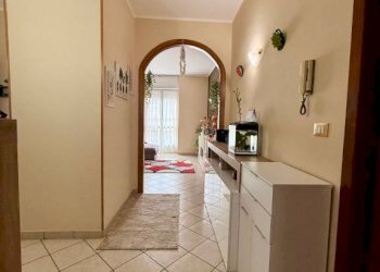 Ingresso - Trilocale via Luigi Einaudi, 14/2, Carmagnola - foto 3