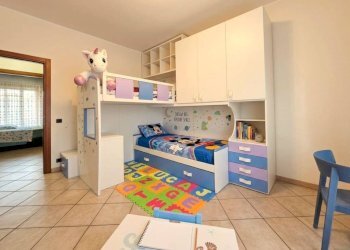 Camera da letto - Quadrilocale Alba - foto 13