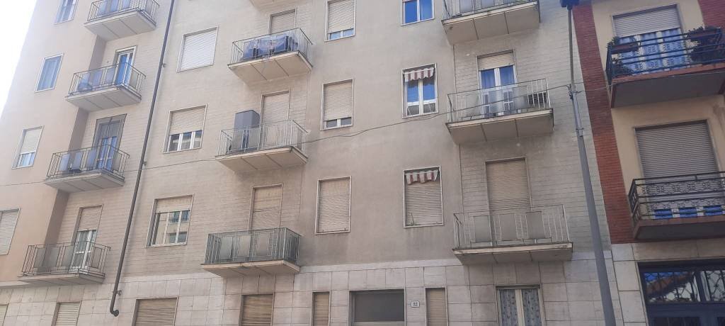 Facciata - Two-room apartment via Rovereto, 82, Torino (neighborhood Santa Rita) - photo 1