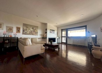 Salone - Apartment via delle Acacie, Moncalieri - photo 11
